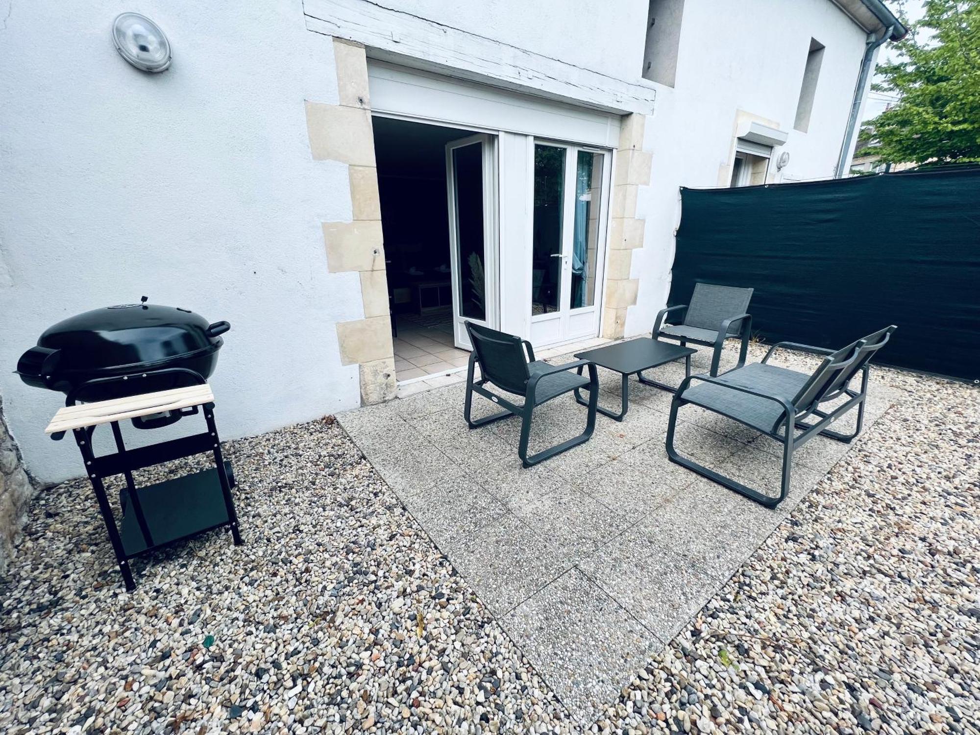 "Le Studio Bouddha" Studio Avec Terrasse, Centre Ville, Proche Gare, By Primo C0Nciergerie Nevers Bagian luar foto